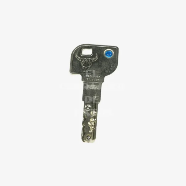 llave-bombin-mc-move-2025 Llave de seguridad premium del bombín M&C Move 2025